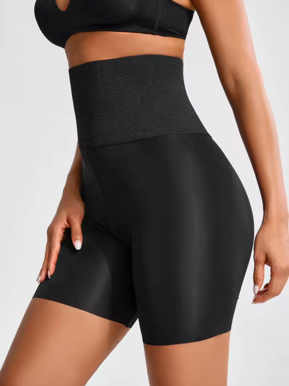 SOLLEVAMENTO DEI GLUTEI E IL CONTROLLO DELLA PANCIA DA DONNA